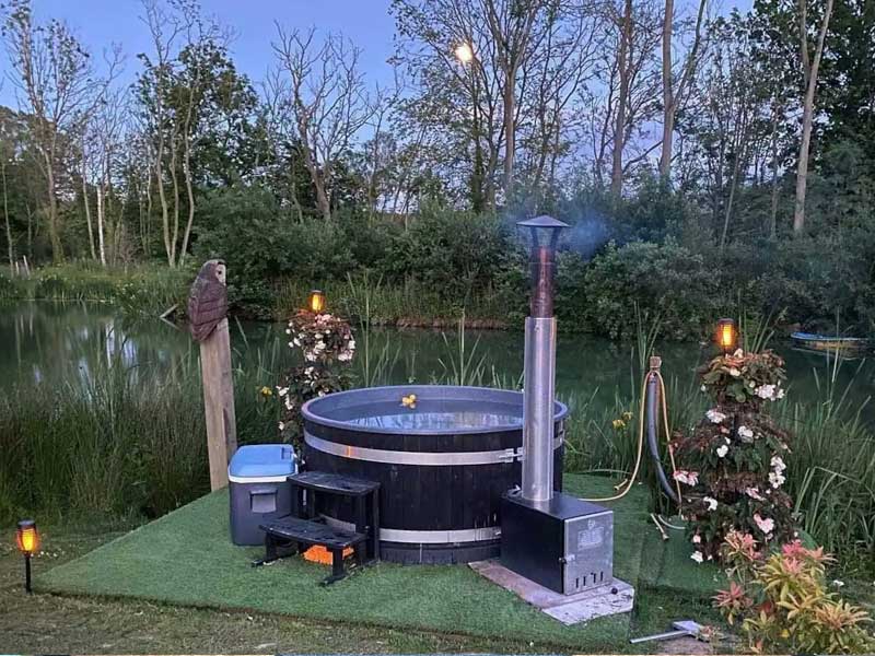 Glamping Malton Hot Tub